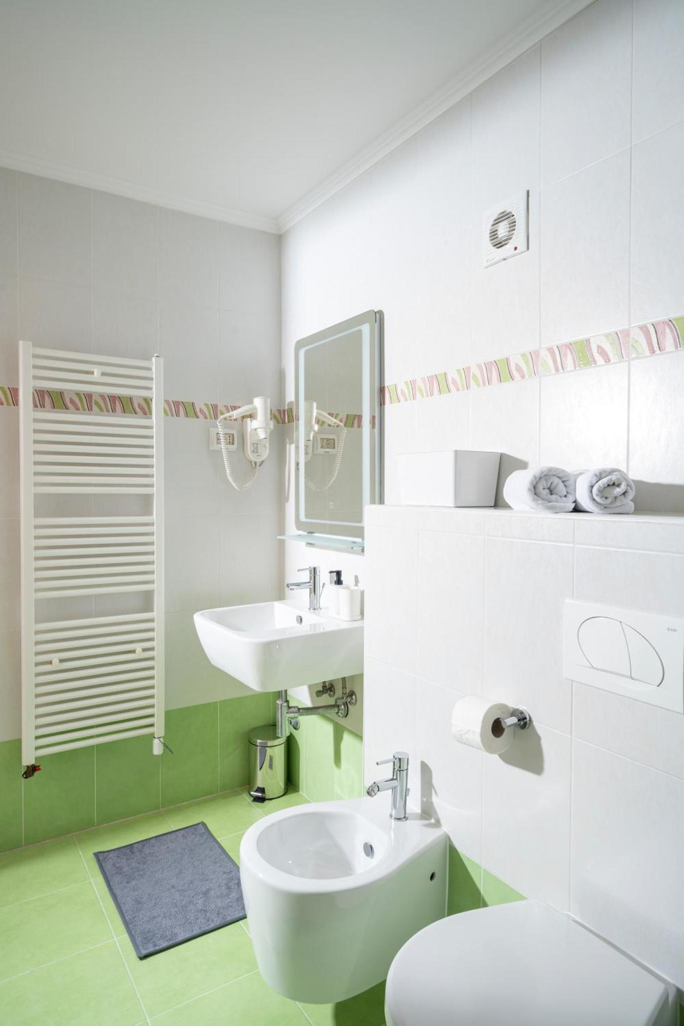 Humagum Sea View Apartment - Garden Palace Umag Dış mekan fotoğraf
