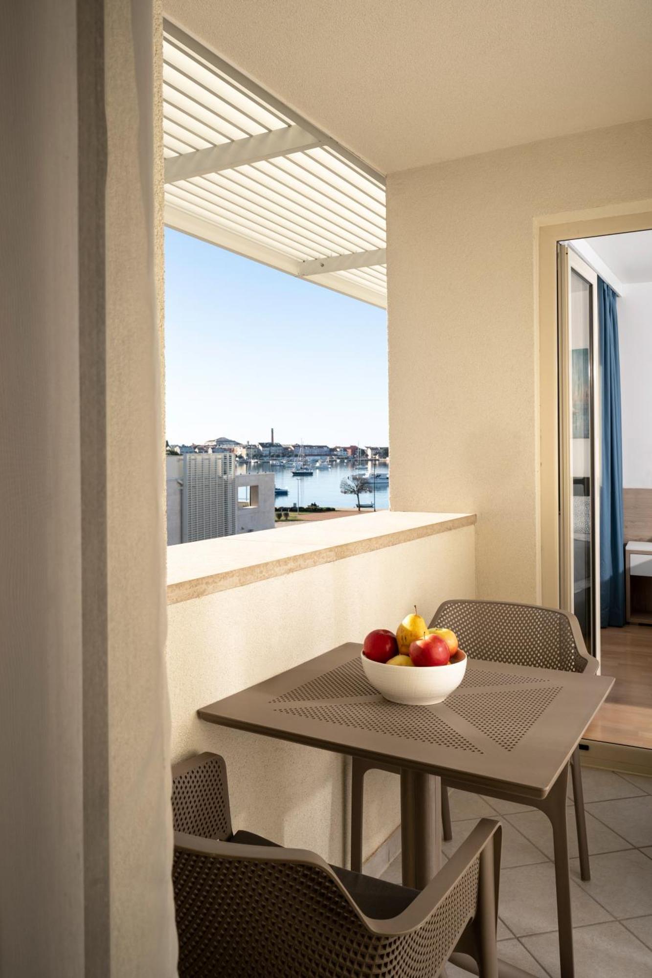 Humagum Sea View Apartment - Garden Palace Umag Dış mekan fotoğraf