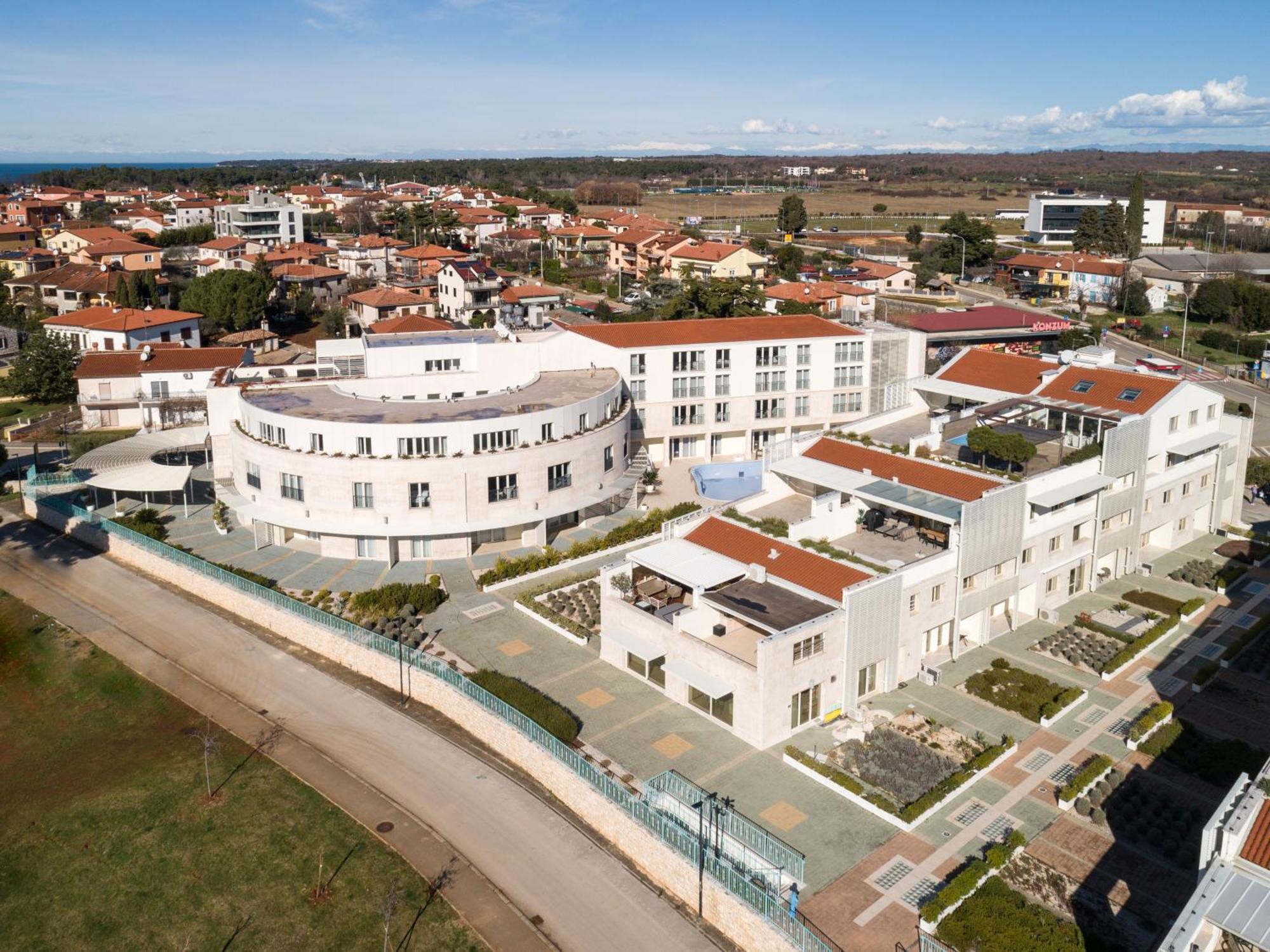Humagum Sea View Apartment - Garden Palace Umag Dış mekan fotoğraf