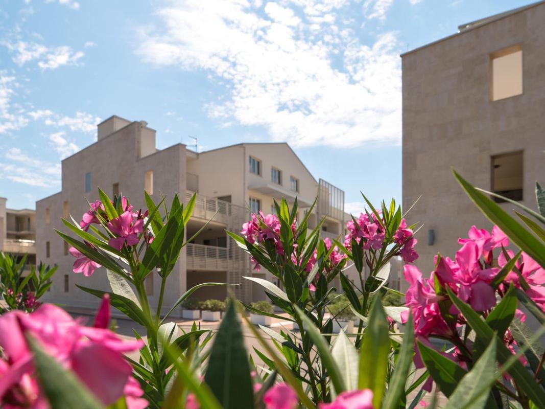 Humagum Sea View Apartment - Garden Palace Umag Dış mekan fotoğraf
