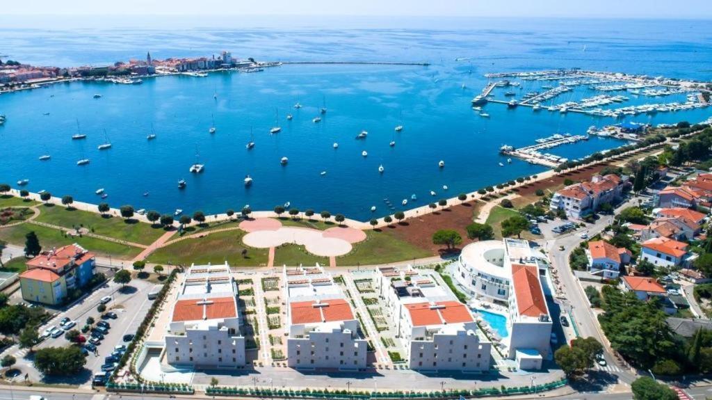 Humagum Sea View Apartment - Garden Palace Umag Dış mekan fotoğraf